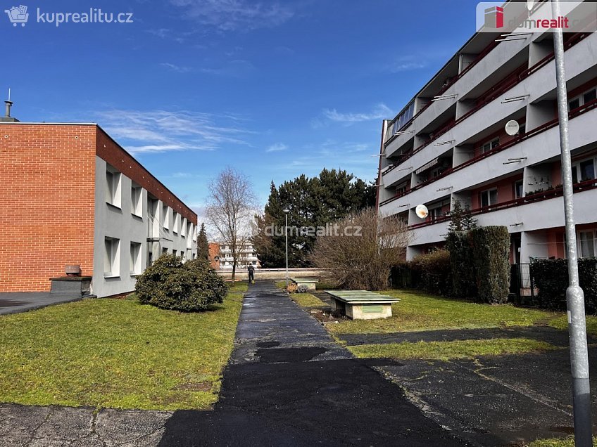 Pronájem bytu 2+kk 36 m^2 U Trojáku, Zlín 