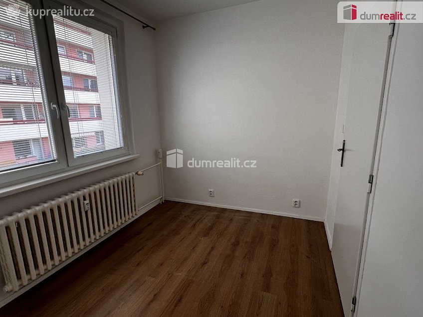 Pronájem bytu 2+kk 36 m^2 U Trojáku, Zlín 