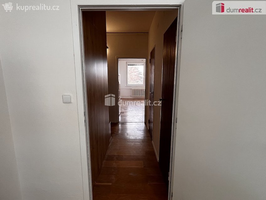 Pronájem bytu 2+kk 36 m^2 U Trojáku, Zlín 