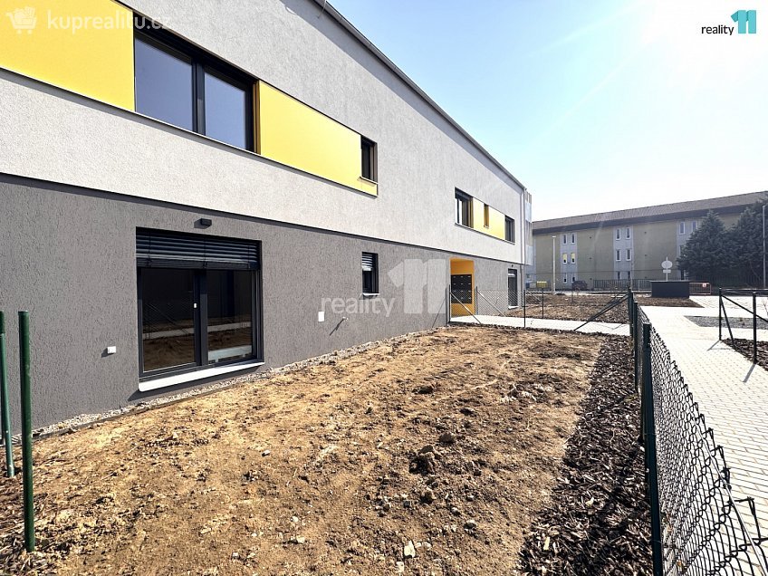 Pronájem bytu 1+kk 35 m^2 Pražská, Dobřichovice 
