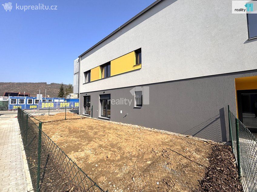 Pronájem bytu 1+kk 35 m^2 Pražská, Dobřichovice 