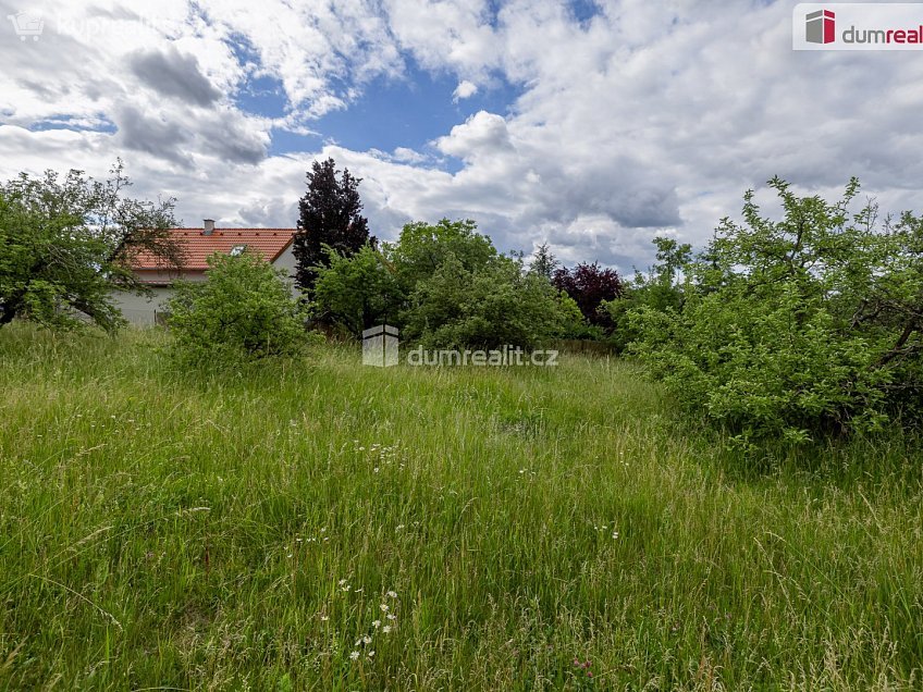 Prodej  stavebního pozemku 1835 m^2 Krátká, Bubovice 