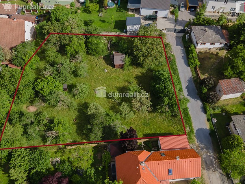 Prodej  stavebního pozemku 1835 m^2 Krátká, Bubovice 
