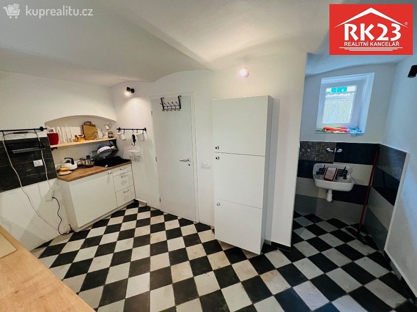 Pronájem  kanceláře 58 m^2 Tyršova 236, Mariánské Lázně 