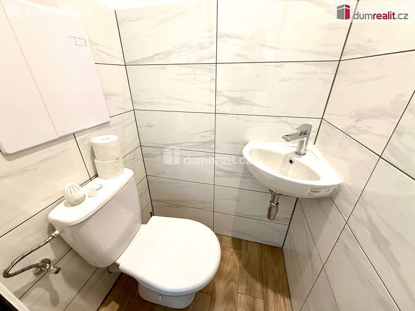 Pronájem bytu 2+1 51 m^2 Louky, Uherské Hradiště 