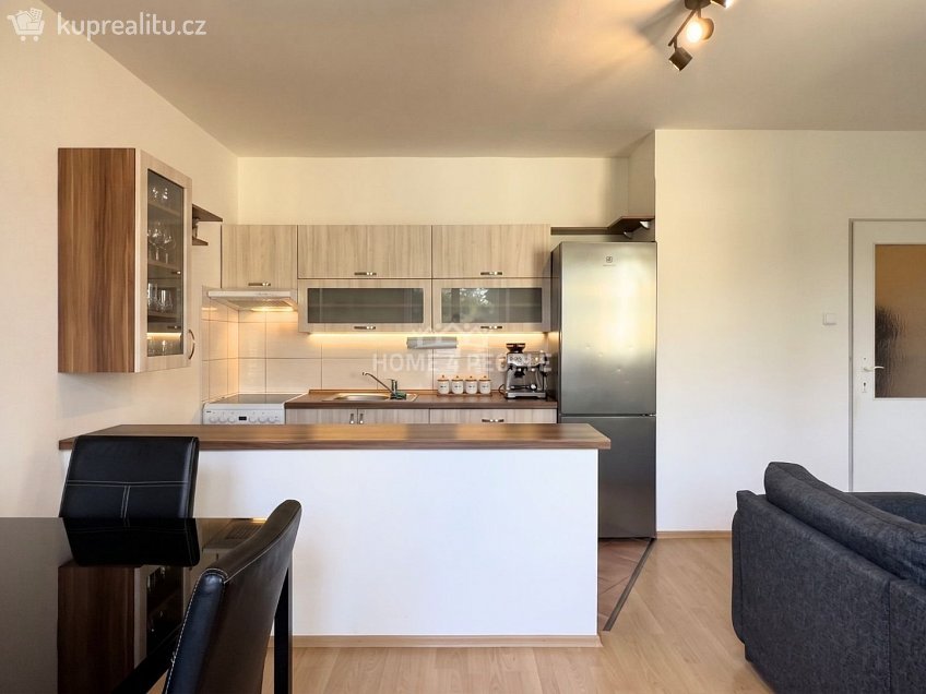 Pronájem bytu 2+kk 41 m^2 Riegrova, České Budějovice 