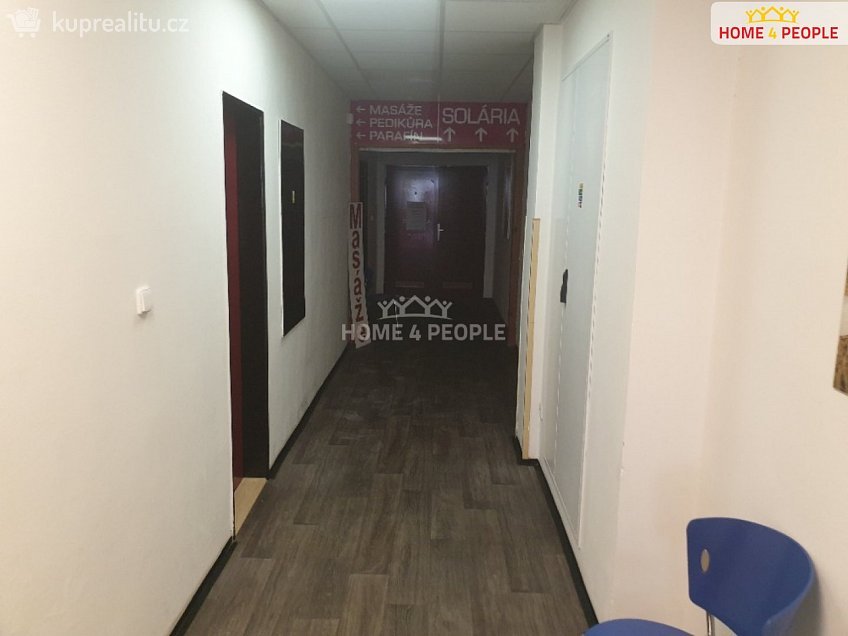 Pronájem  obchodních prostor 71 m^2 Nová Pražská, Benešov 
