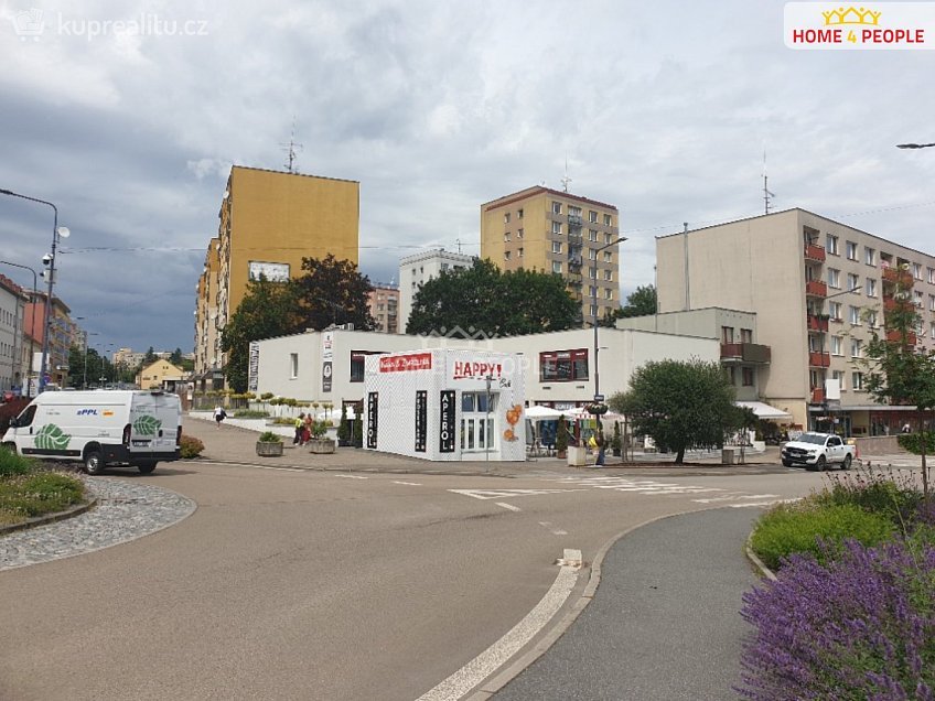 Pronájem  obchodních prostor 71 m^2 Nová Pražská, Benešov 