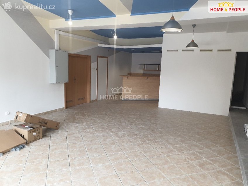 Pronájem  obchodních prostor 71 m^2 Nová Pražská, Benešov 