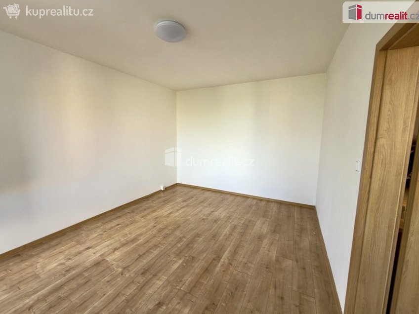 Pronájem bytu 1+1 34 m^2 Šípková, Ústí nad Labem 
