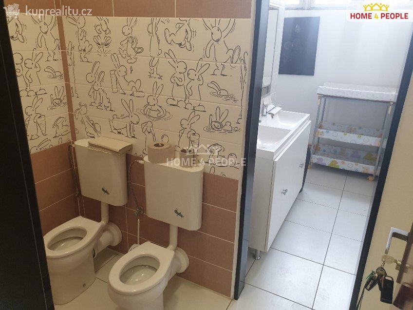 Pronájem  kanceláře 35 m^2 Nová Pražská, Benešov 