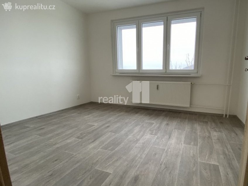 Pronájem bytu 2+kk 34 m^2 Železničářská, Česká Lípa 