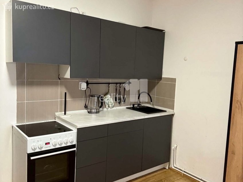 Pronájem bytu 2+kk 50 m^2 Paní Zdislavy, Česká Lípa 