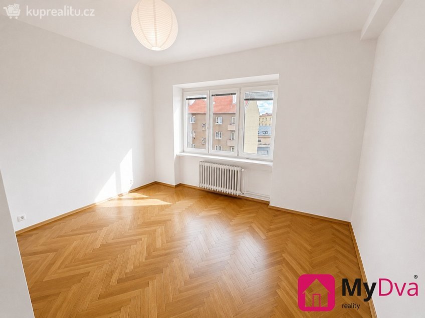 Pronájem bytu 3+1 98 m^2 Rooseveltova, Znojmo 