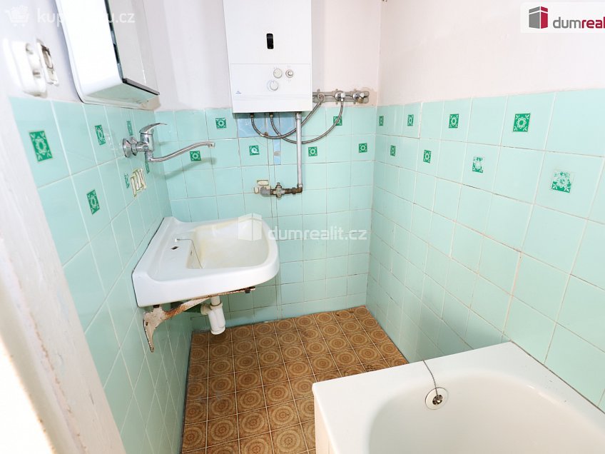 Prodej bytu 2+1 52 m^2 Zelená, Aš 