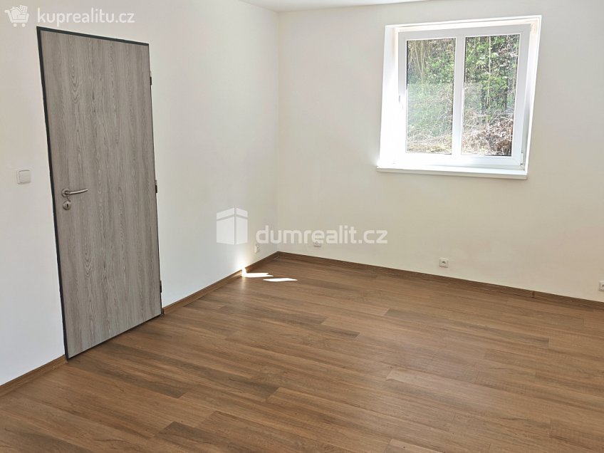 Pronájem bytu 2+1 65 m^2 Františkov nad Ploučnicí, Františkov nad Ploučnicí 
