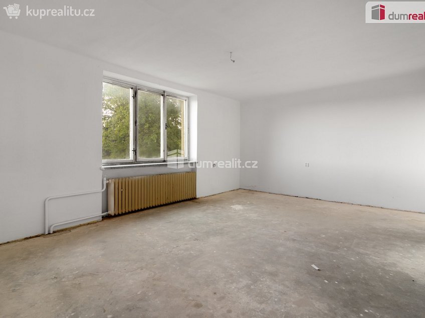Prodej  rodinného domu 280 m^2 Výrov, Výrov 