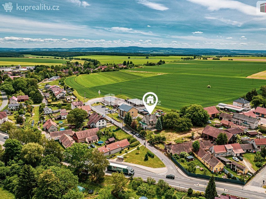 Prodej  rodinného domu 280 m^2 Výrov, Výrov 