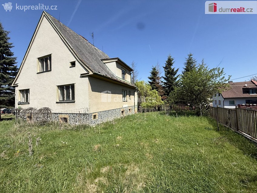 Prodej  rodinného domu 280 m^2 Výrov, Výrov 