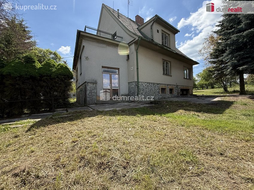 Prodej  rodinného domu 280 m^2 Výrov, Výrov 