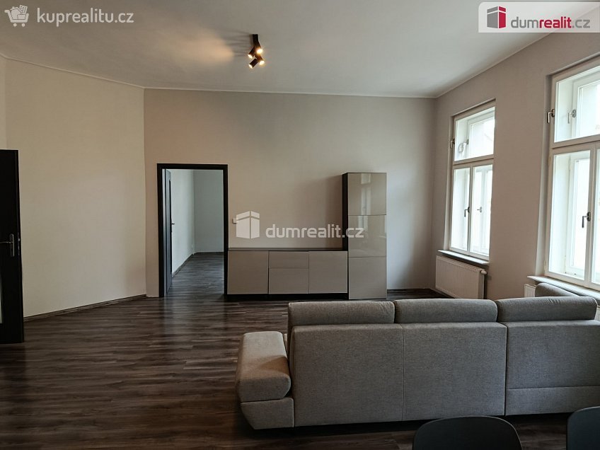 Pronájem bytu 3+kk 92 m^2 Svornosti, Praha 5 