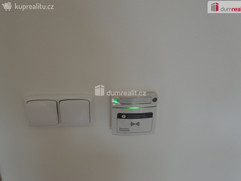 Pronájem bytu 3+kk 87 m^2 U Pejřavky, Podolanka 