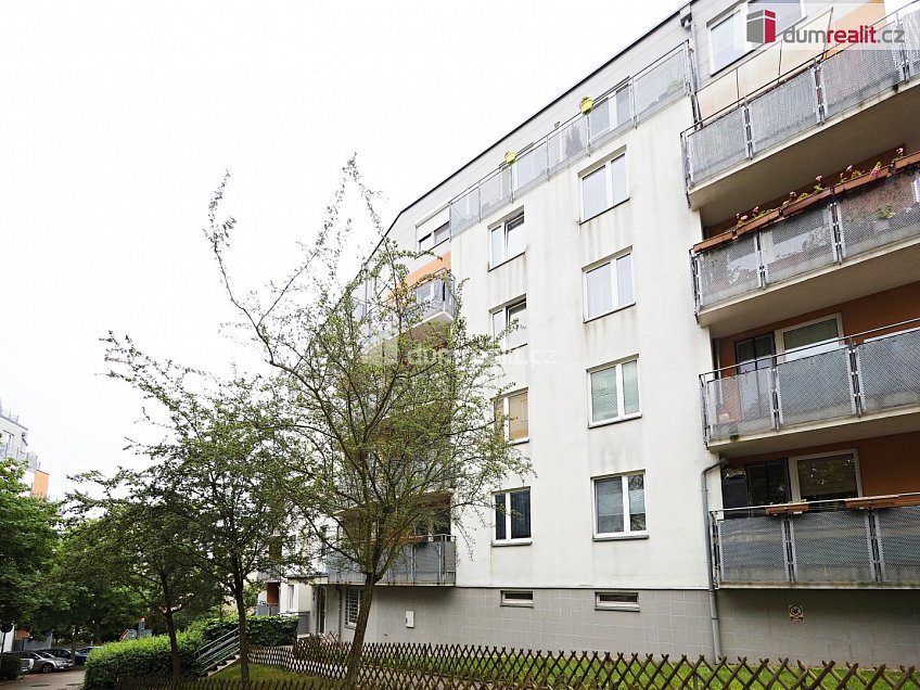 Prodej bytu 1+kk 39 m^2 Ginzova, Praha 10 