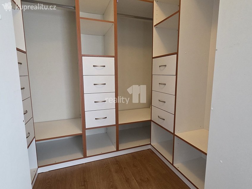 Prodej bytu 3+1 75 m^2 Žlutická, Plzeň 