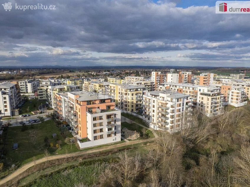 Pronájem bytu 1+kk 42 m^2 Bermanova, Praha-Čakovice 