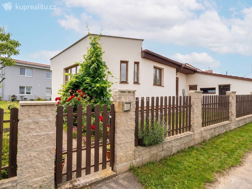 Pronájem  rodinného domu 118 m^2 Hůrská, České Budějovice 