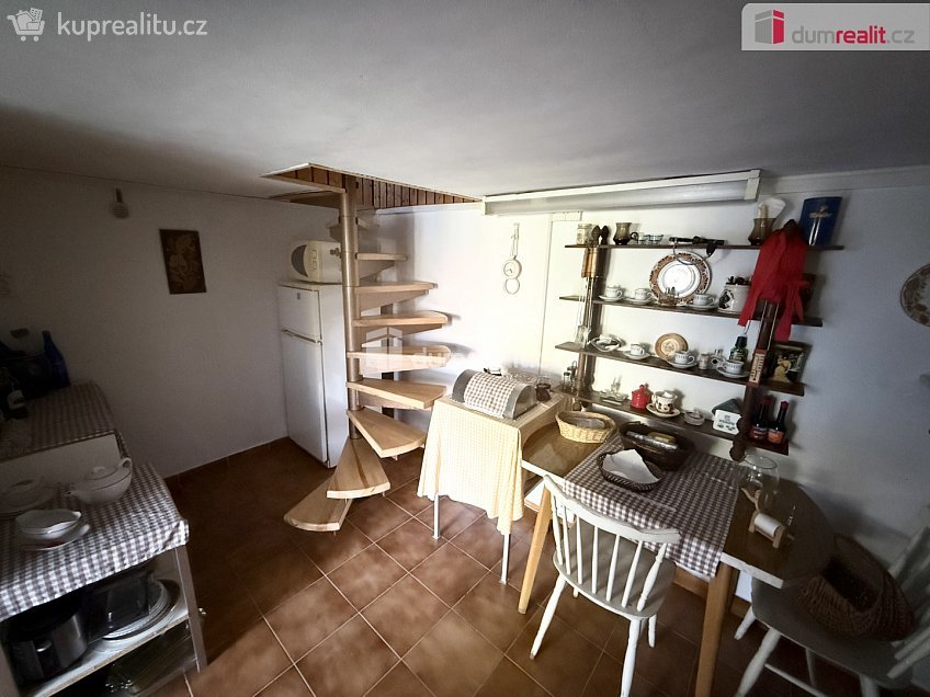 Prodej  chaty 42 m^2 Lubina, Frenštát pod Radhoštěm 