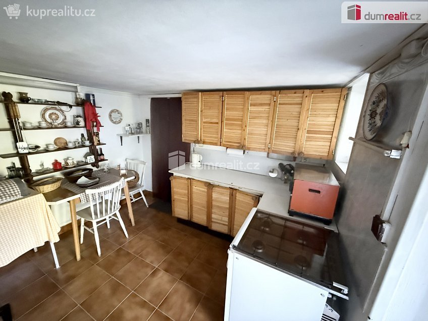 Prodej  chaty 42 m^2 Lubina, Frenštát pod Radhoštěm 