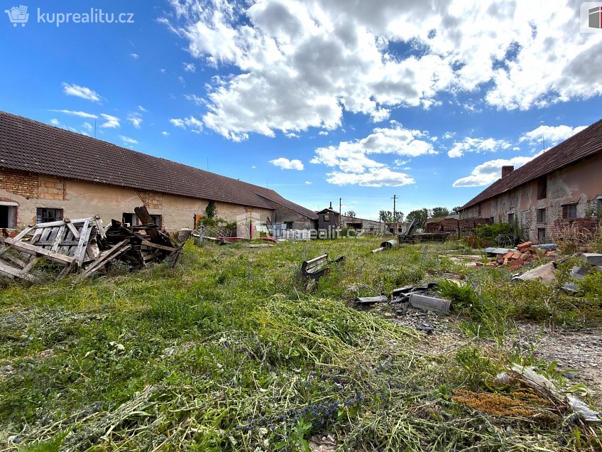 Prodej  výrobních prostor 2636 m^2 Nová, Lanžhot 