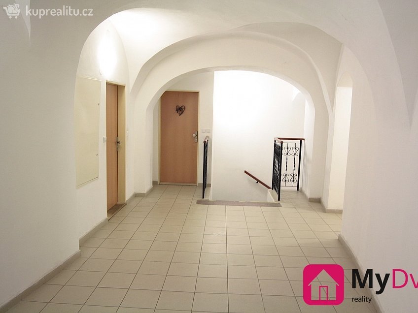 Pronájem bytu 1+kk 35 m^2 Veselá, Znojmo 