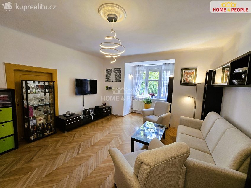 Prodej bytu 3+1 89 m^2 Hartigova, Praha 3 