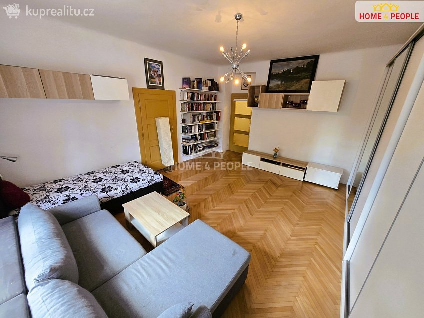 Prodej bytu 3+1 89 m^2 Hartigova, Praha 3 