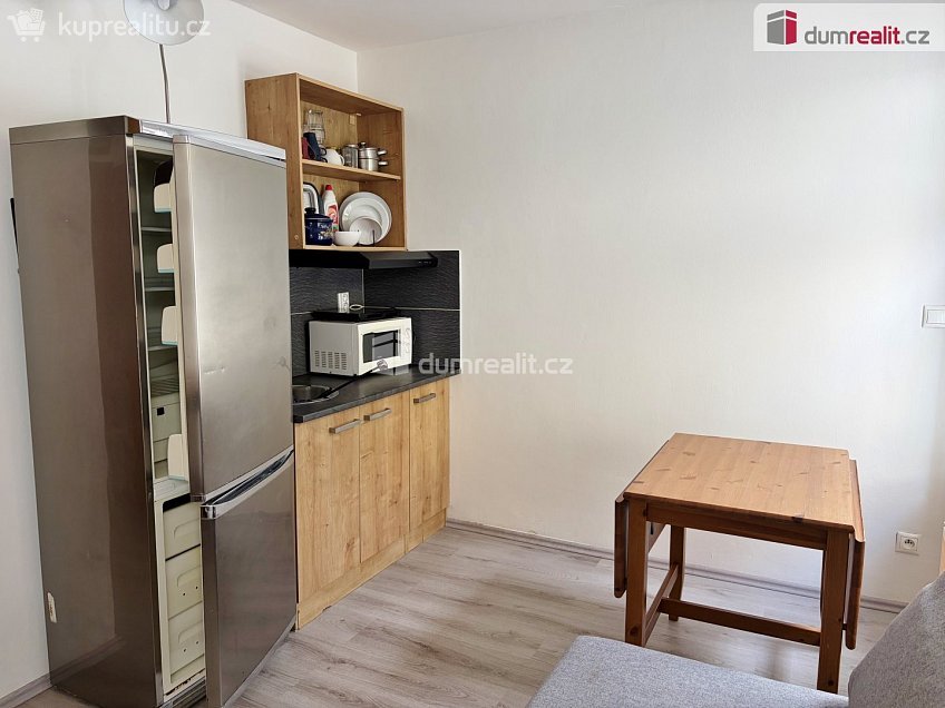 Prodej  ubytovacího zařízení 85 m^2 Donská, Praha 10 
