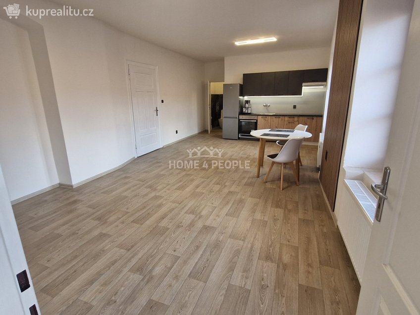Prodej bytu 2+kk 65 m^2 Mjr. Šandery, Náměšť nad Oslavou 