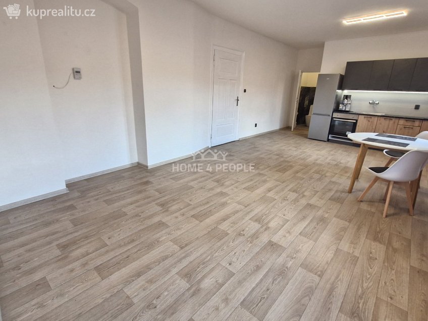 Prodej bytu 2+kk 65 m^2 Mjr. Šandery, Náměšť nad Oslavou 