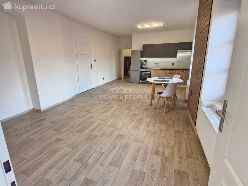 Prodej bytu 2+kk 65 m^2 Mjr. Šandery, Náměšť nad Oslavou 