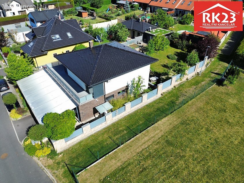 Prodej  rodinného domu 187 m^2 Ke Knížáku 487, Velká Hleďsebe 