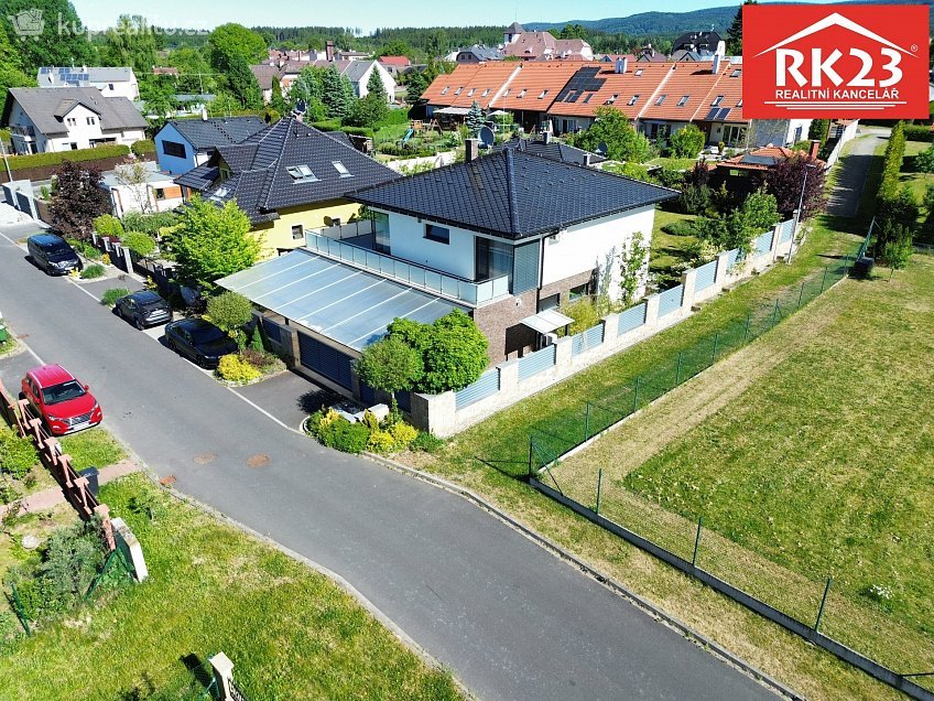 Prodej  rodinného domu 187 m^2 Ke Knížáku 487, Velká Hleďsebe 