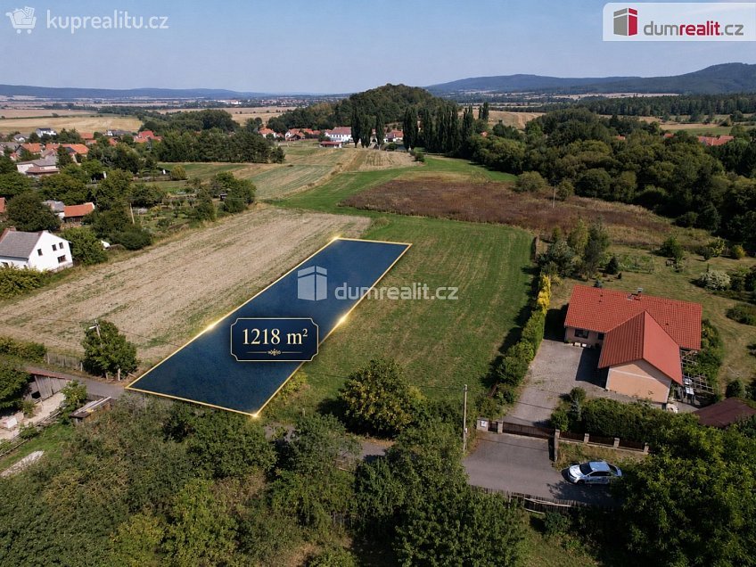 Prodej  stavebního pozemku 1218 m^2 Běštín, Běštín 