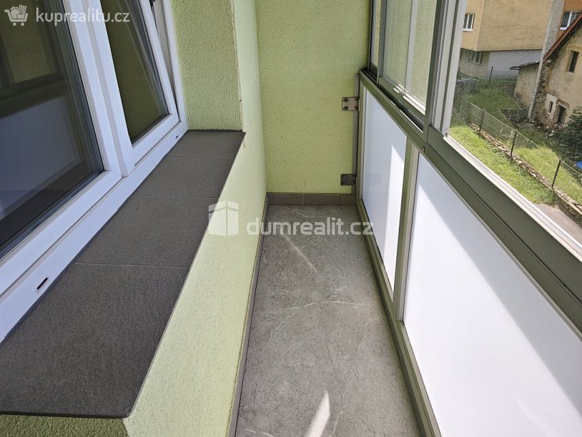 Prodej bytu 3+1 78 m^2 Pískovec I, Kamenický Šenov 