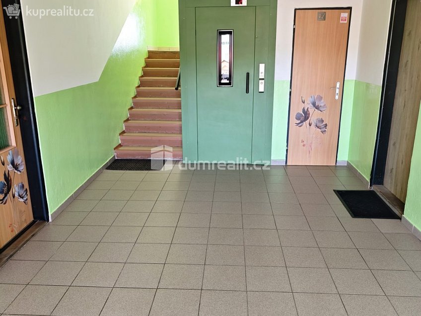 Prodej bytu 3+1 78 m^2 Pískovec I, Kamenický Šenov 