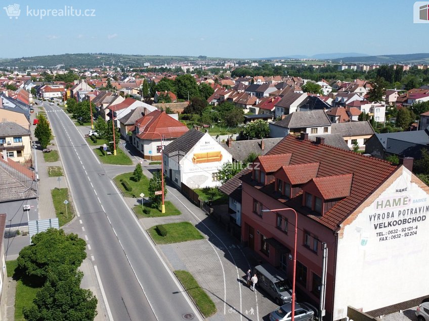 Pronájem  obchodních prostor 137 m^2 Brněnská, Staré Město 