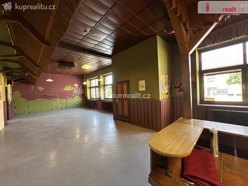 Pronájem  obchodních prostor 137 m^2 Brněnská, Staré Město 