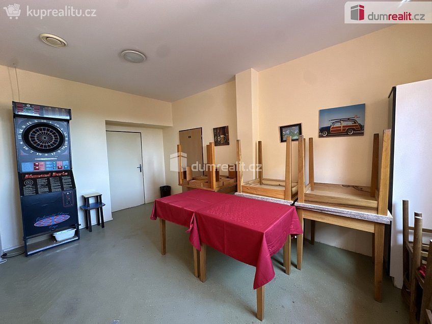 Pronájem  obchodních prostor 137 m^2 Brněnská, Staré Město 
