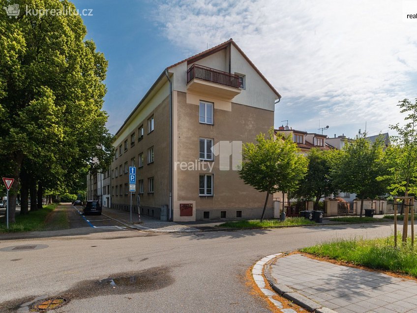 Prodej bytu 3+1 65 m^2 Dr. Beneše, Poděbrady 