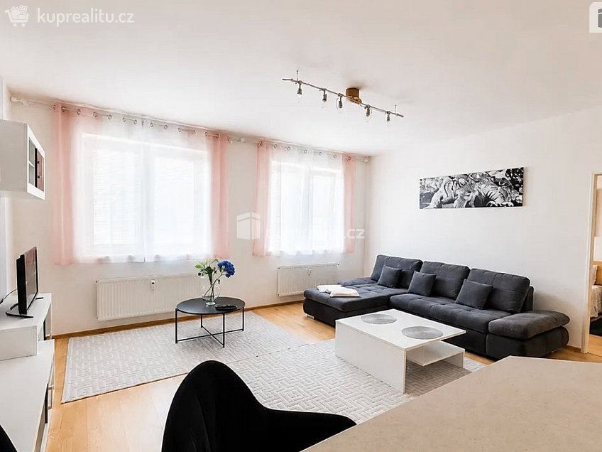 Pronájem bytu 2+kk 56 m^2 Spořická, Praha-Dolní Chabry 